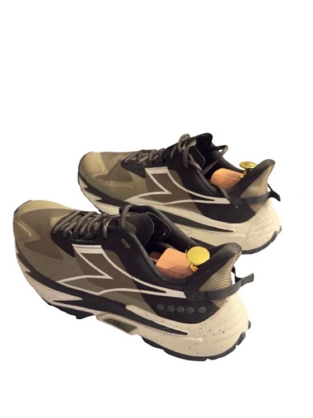 Diadora men’s lightweight